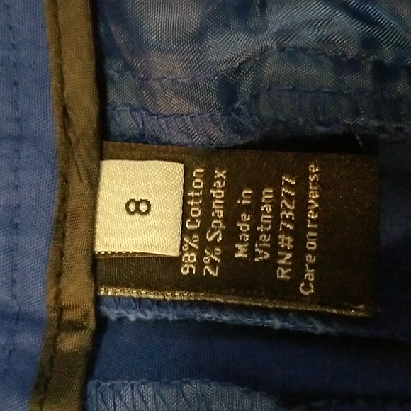 Apt.9 shorts - Picture 3 of 5